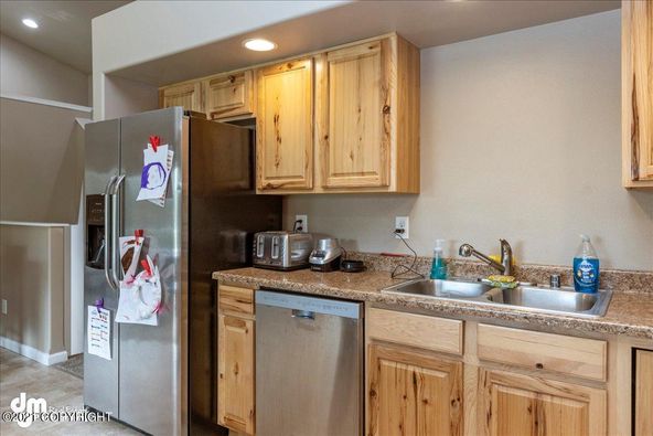 4001 E Ruth Dr, Wasilla, AK 99654